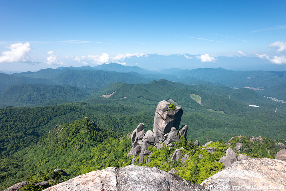 瑞牆山山頂からの景色